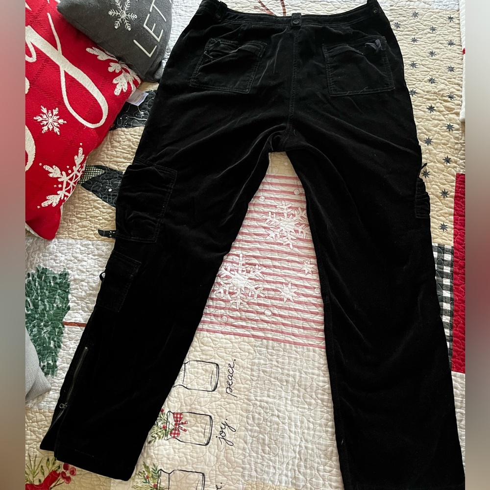 No longer available Sundance Nightfall Velvet Cargo pants. Black.
